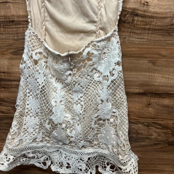 Superdown Brianna open back dress in white size XS - Picture 7 of 9